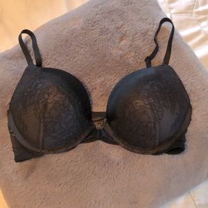 Victoria’s Secret bombshell bra